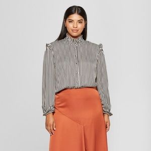 ❌ SOLD ❌ Plussize striped long sleeve silky blouse NWT